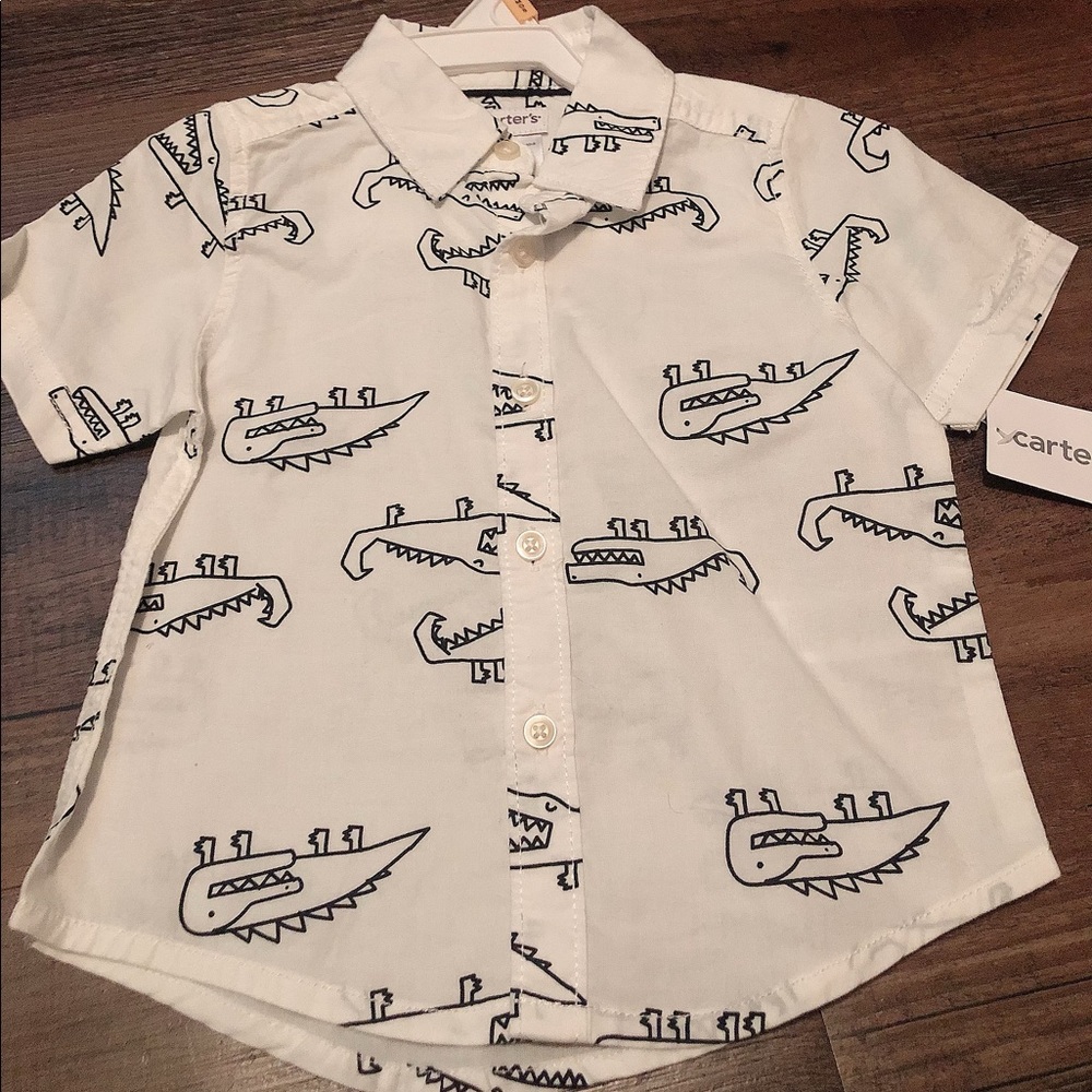 NWT Boy’s Carter Buttoned Shirt 12M